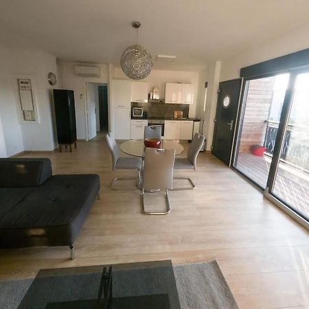 "Le Relax" - Velaux Appart Climatise - 6 Pers Avec Terrasse A 15 Min Plage Et Aeroport Exterior foto